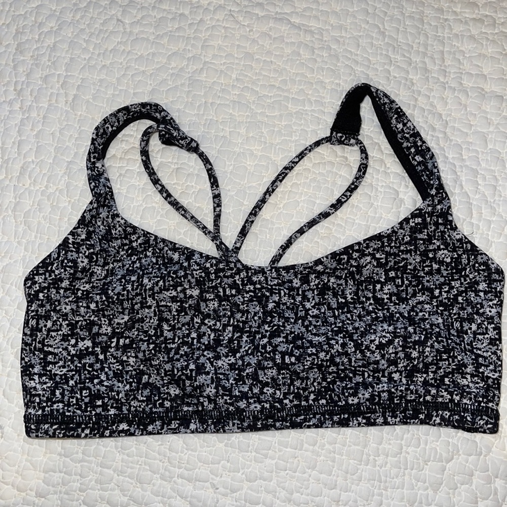Lululemon patterned sports bra